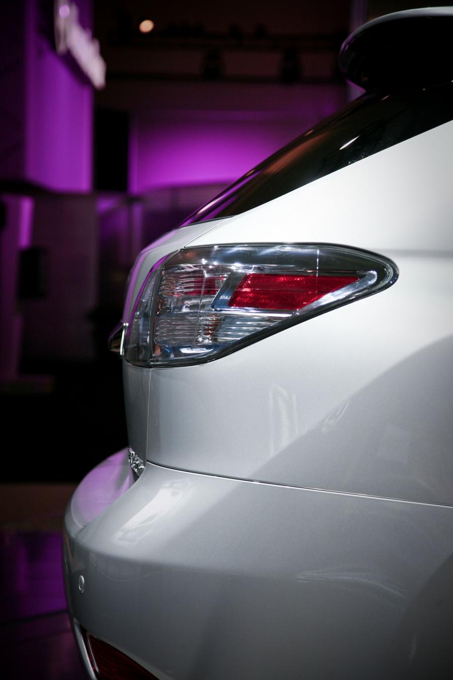  Lexus RX450h 2009 года  (фото 113 из 174)